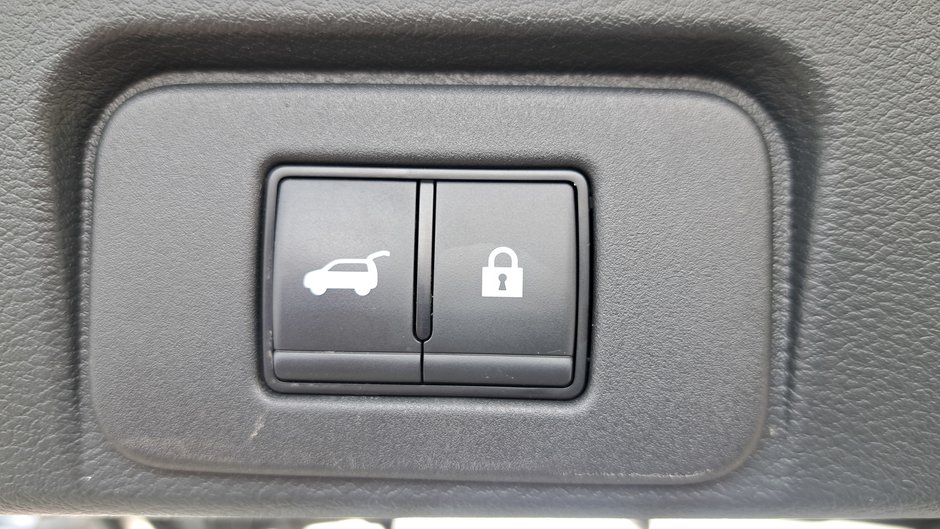 2024 Nissan Rogue Platinum-40