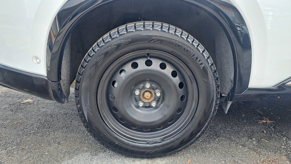 2024 Nissan Rogue Platinum-46