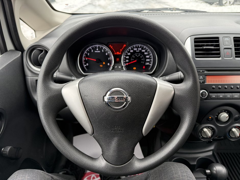 Nissan Versa Note S 2014-12