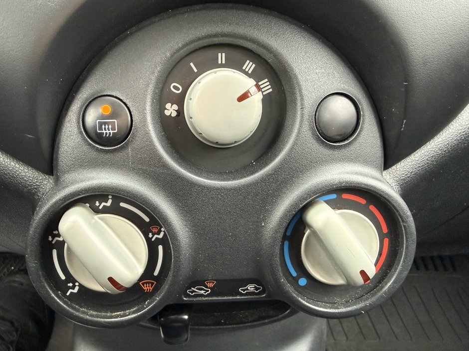 Nissan Versa Note S 2014-17