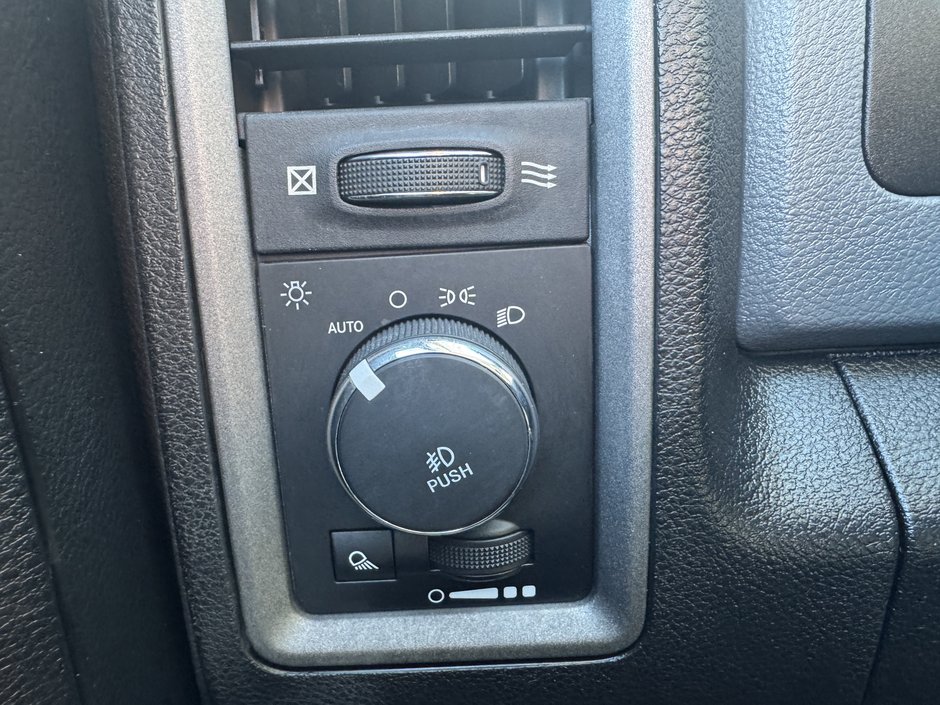 2018 Ram 1500 Express-13