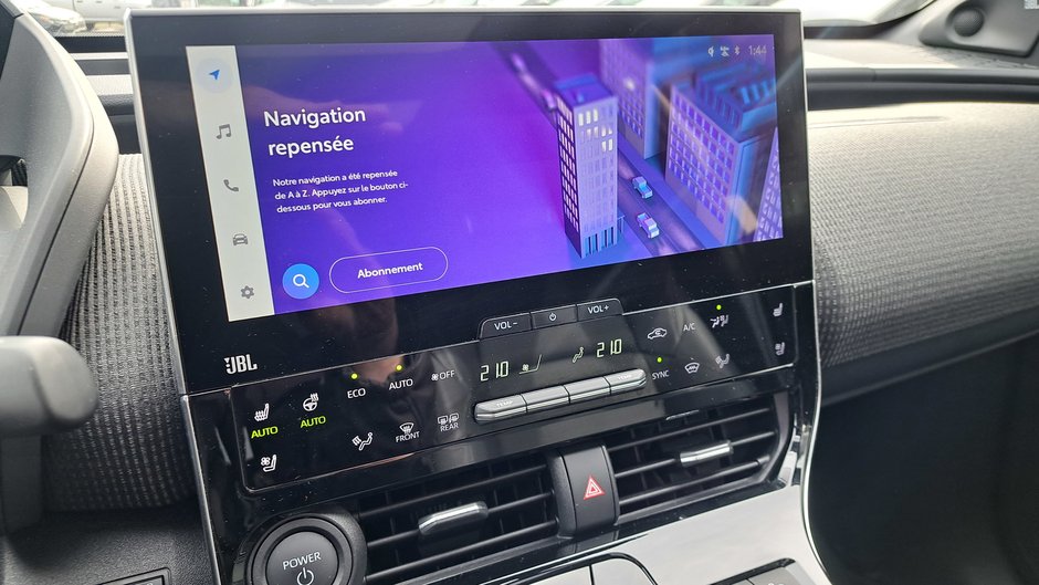 Toyota bZ4X XLE 2023-14