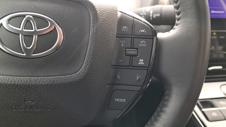 Toyota bZ4X XLE 2023-12