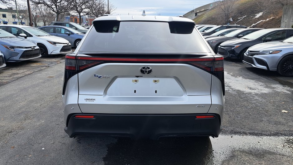 Toyota bZ4X XLE 2023-24