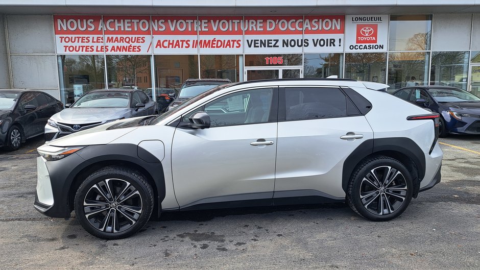 Toyota bZ4X XLE 2023-5