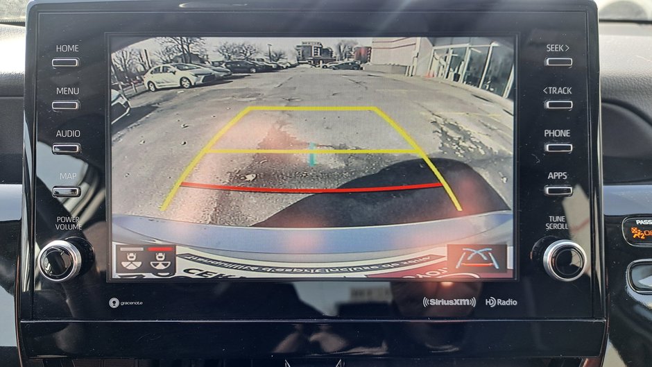 Toyota Camry Hybrid XSE 2023-18