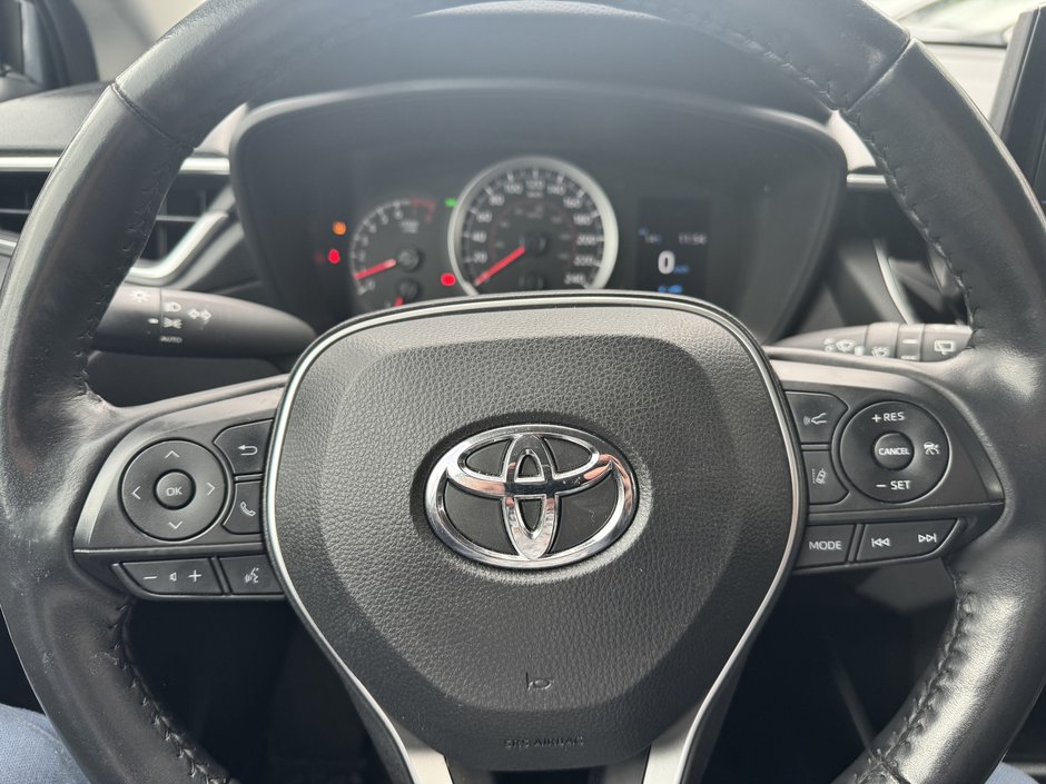 2022 Toyota Corolla Cross LE-18