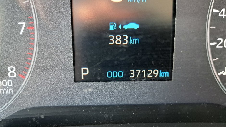 2023 Toyota Corolla Cross L-11