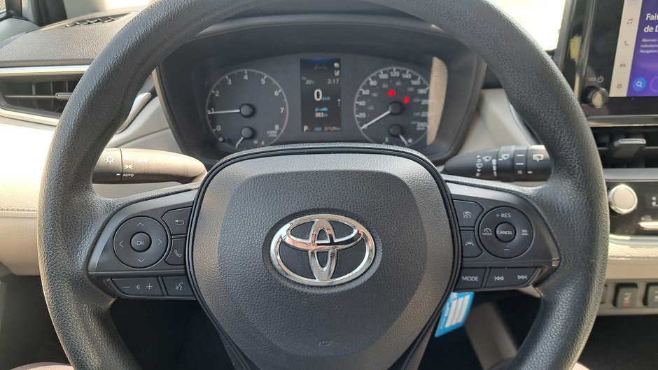 2023 Toyota Corolla Cross L-10