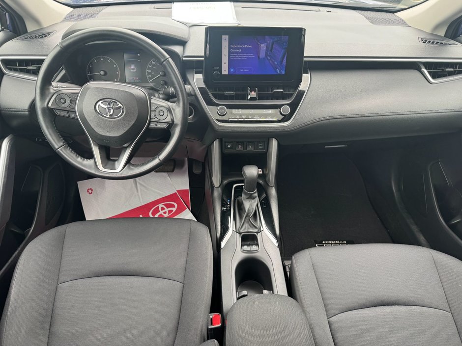 Toyota Corolla Cross LE 2023-9
