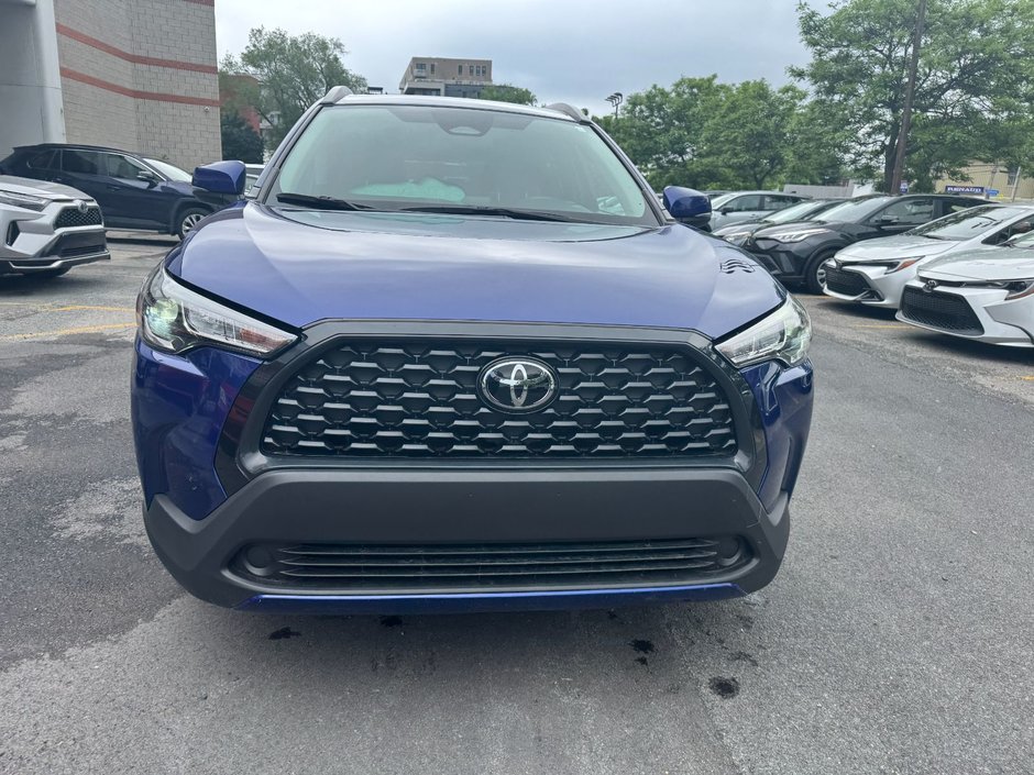 Toyota Corolla Cross LE 2023-7