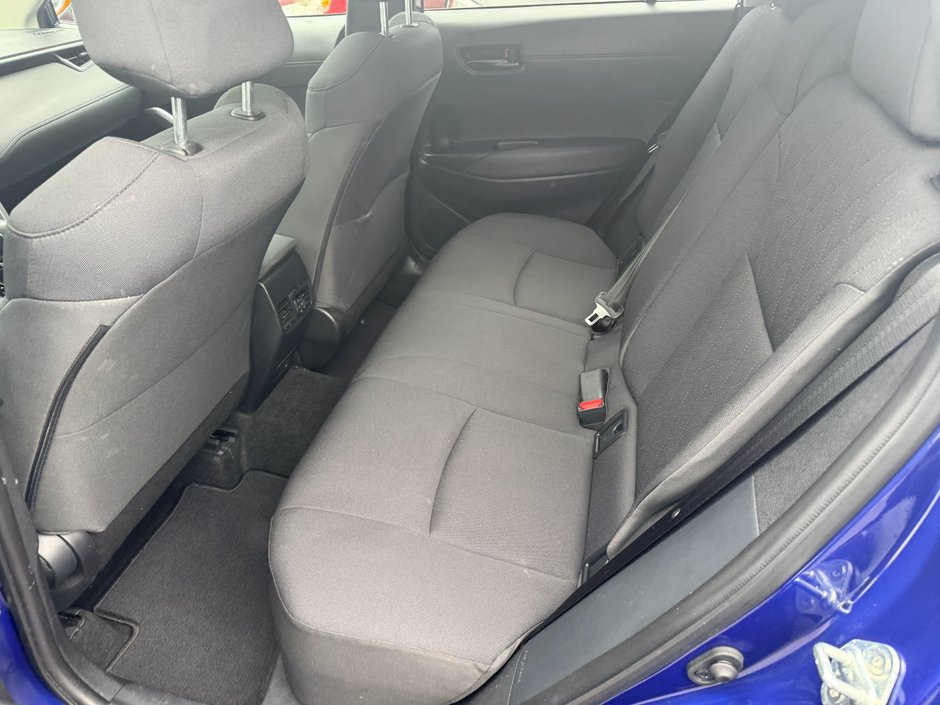 Toyota Corolla Cross LE 2023-8