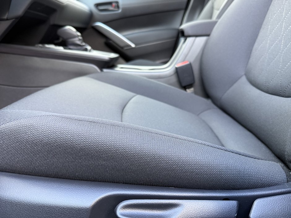 Toyota Corolla Cross LE 2026-10