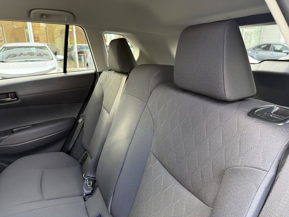 Toyota Corolla Cross LE 2026-30