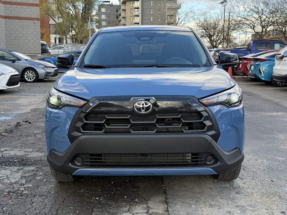 Toyota Corolla Cross LE 2026-8
