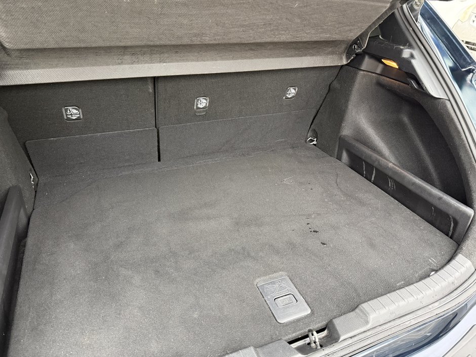 2019 Toyota Corolla Hatchback-37