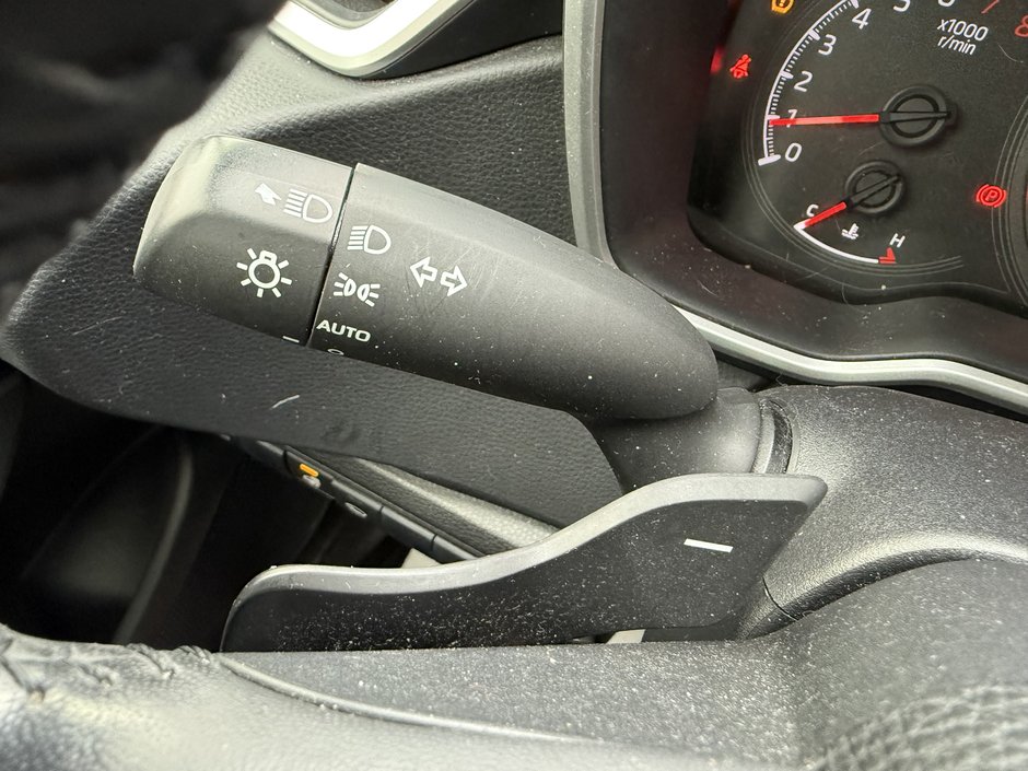 2019 Toyota Corolla Hatchback-16