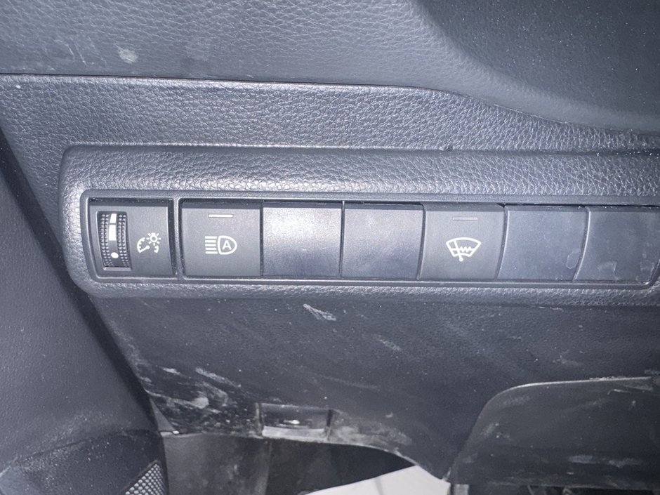 Toyota Corolla Hatchback  2020-17