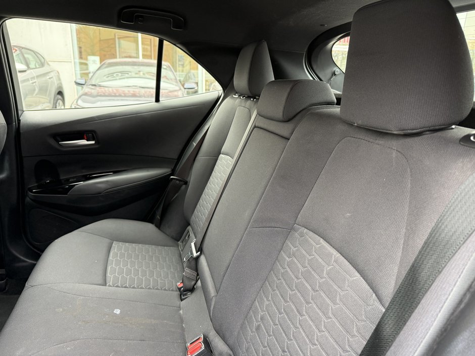 2021 Toyota Corolla Hatchback-25