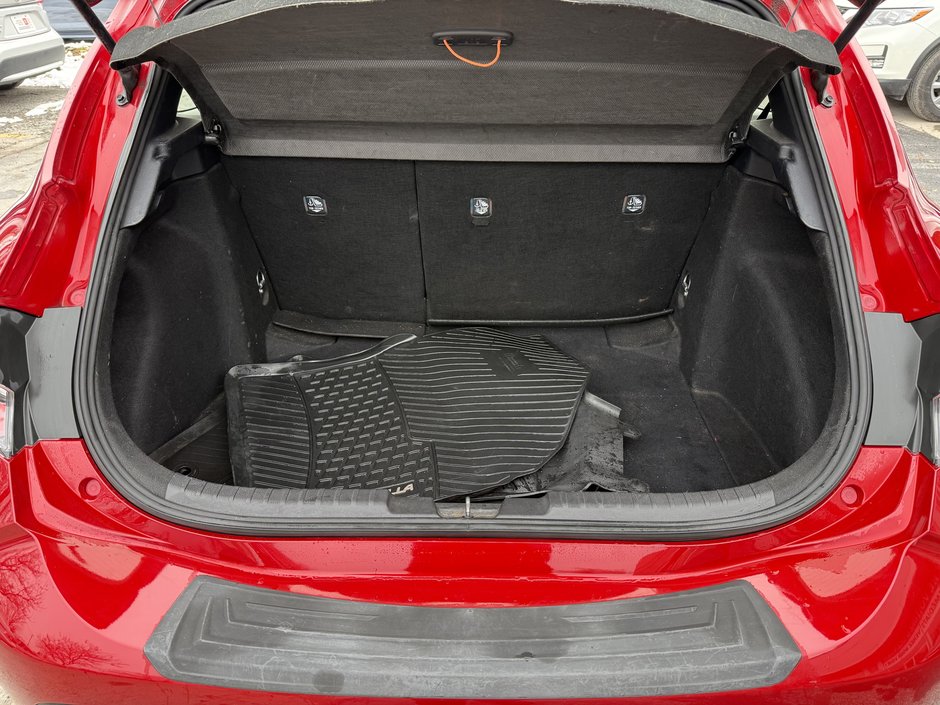 2021 Toyota Corolla Hatchback-28