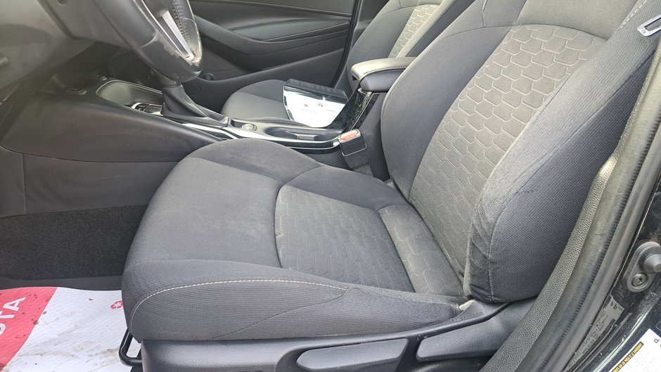 Toyota Corolla Hatchback CVT 2021-7