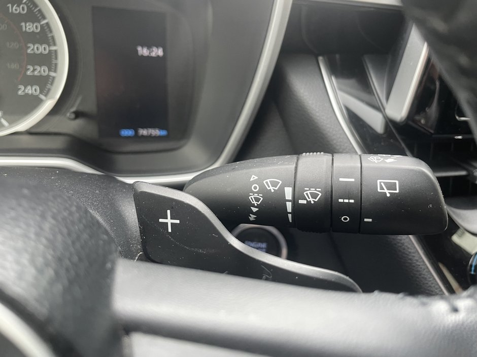 2021 Toyota Corolla Hatchback-32