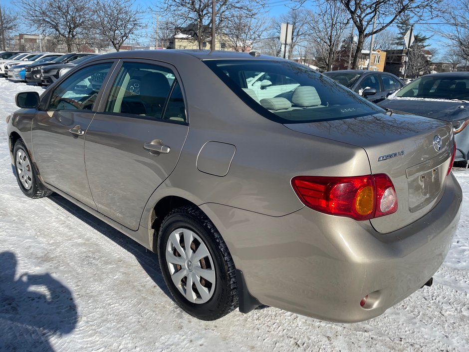 Toyota Corolla CE 2009-1