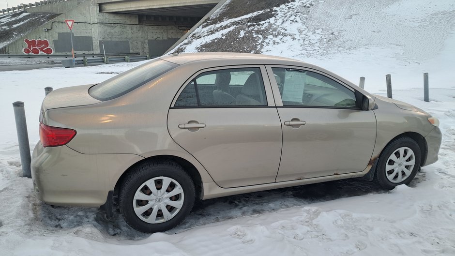 Toyota Corolla CE 2009-26