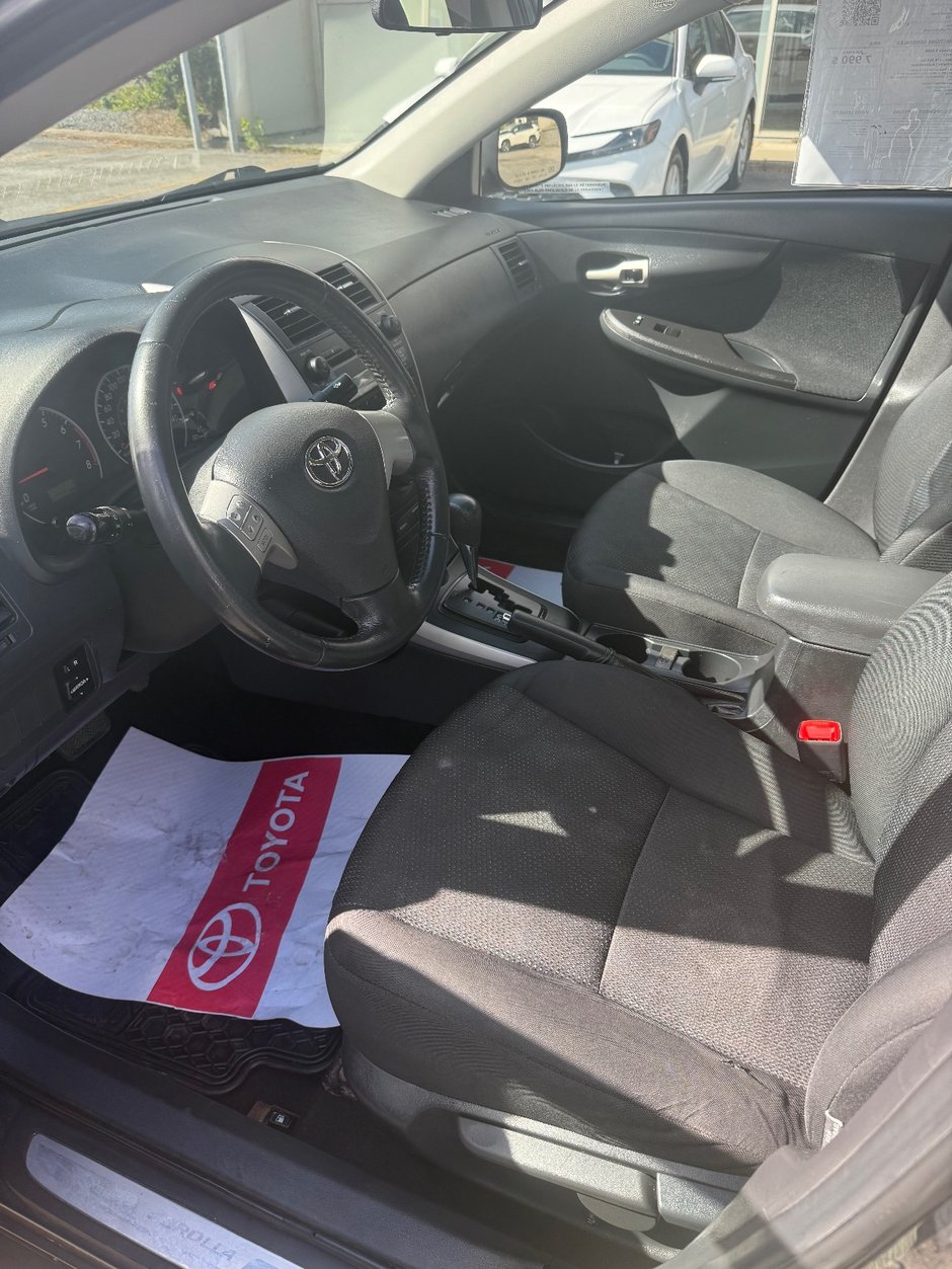 2009 Toyota Corolla S-8