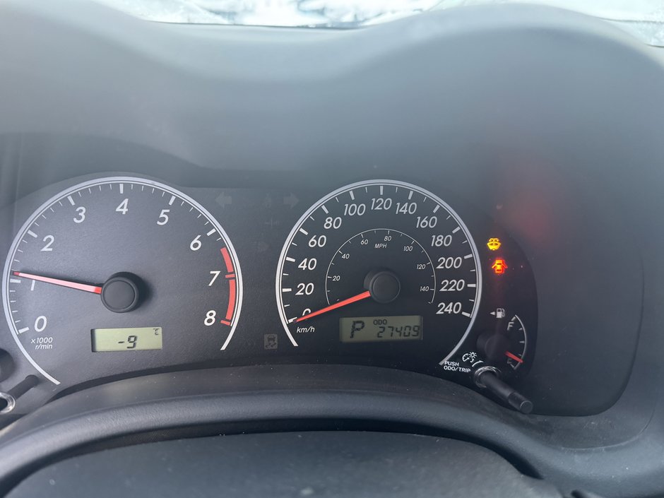 Toyota Corolla CE 2013-2