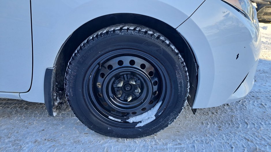 Toyota Corolla LE 2014-37