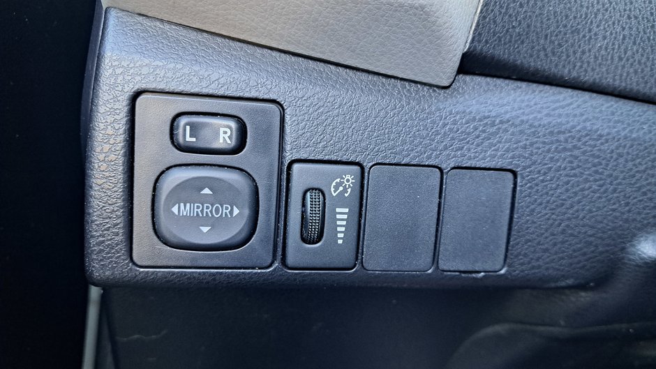 Toyota Corolla LE 2014-25