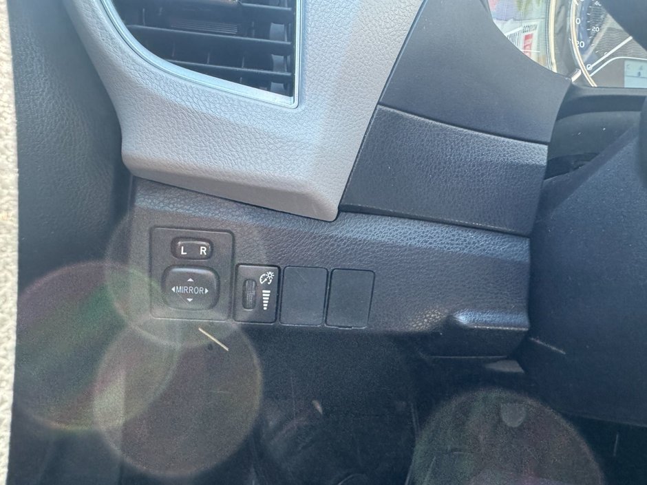Toyota Corolla L 2016-14