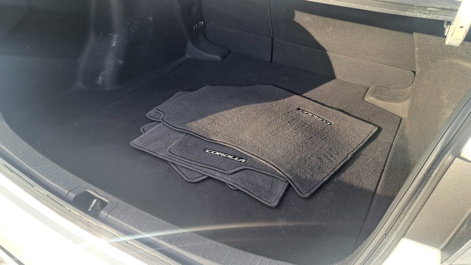 Toyota Corolla L 2020-28