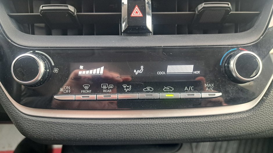 Toyota Corolla L 2020-18