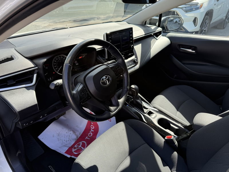 Voitures Toyota Corolla LE 2021-13