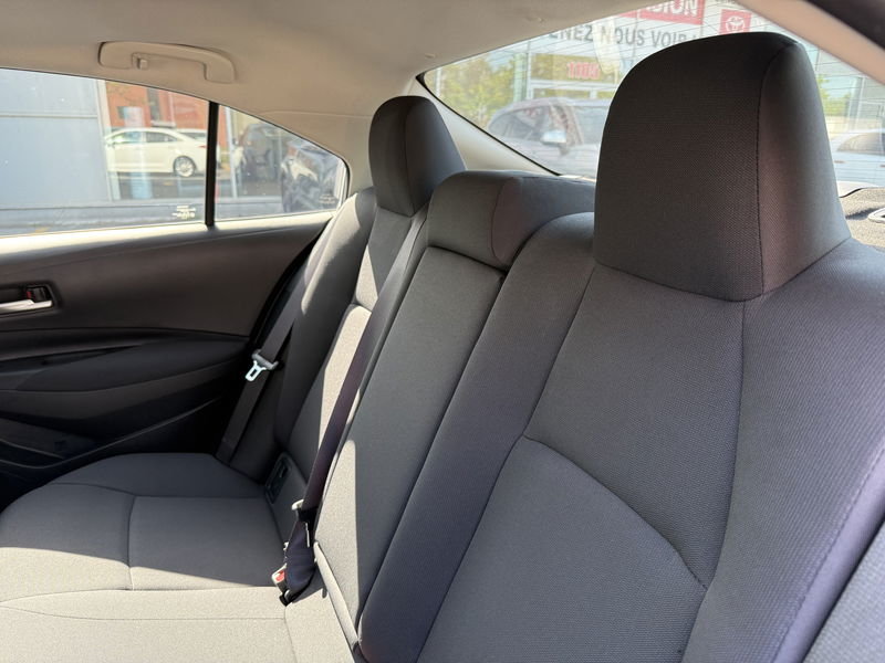 Voitures Toyota Corolla LE 2021-33