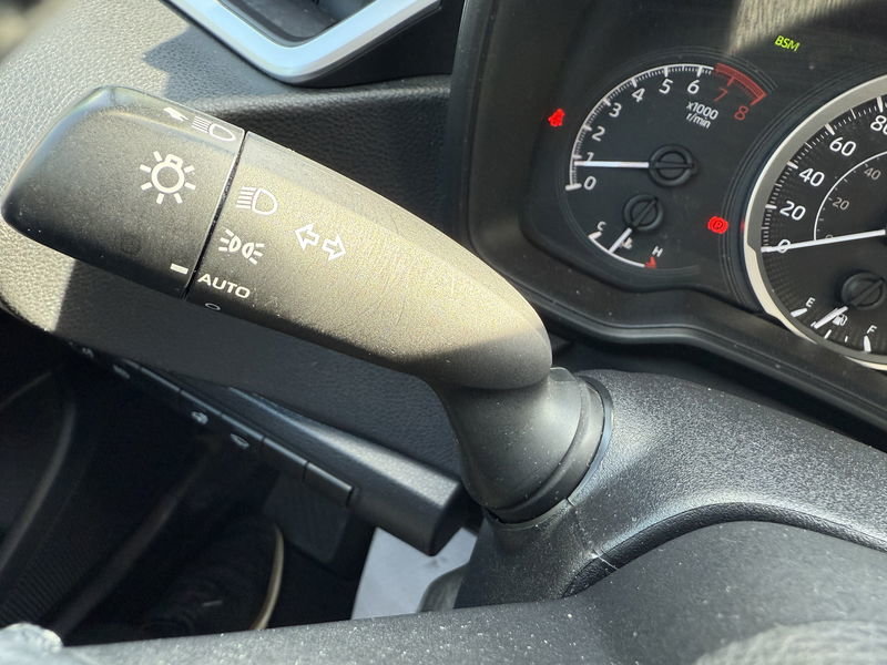 Voitures Toyota Corolla LE 2021-17