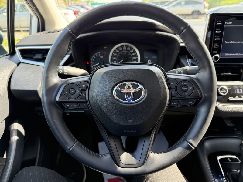 Voitures Toyota Corolla LE 2021-14