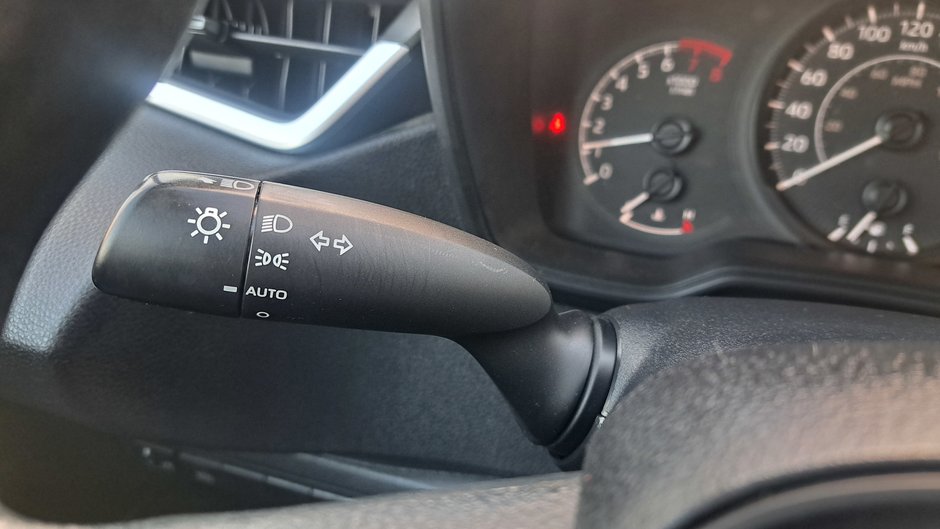 2021 Toyota Corolla LE-15