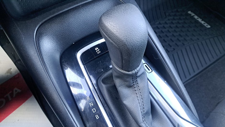 2021 Toyota Corolla LE-20