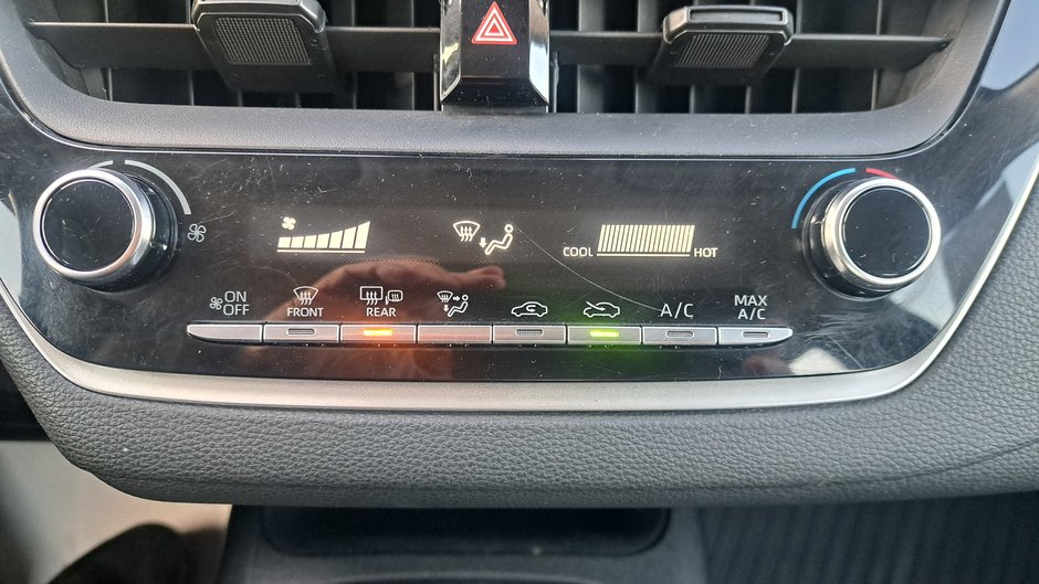 2021 Toyota Corolla LE-19