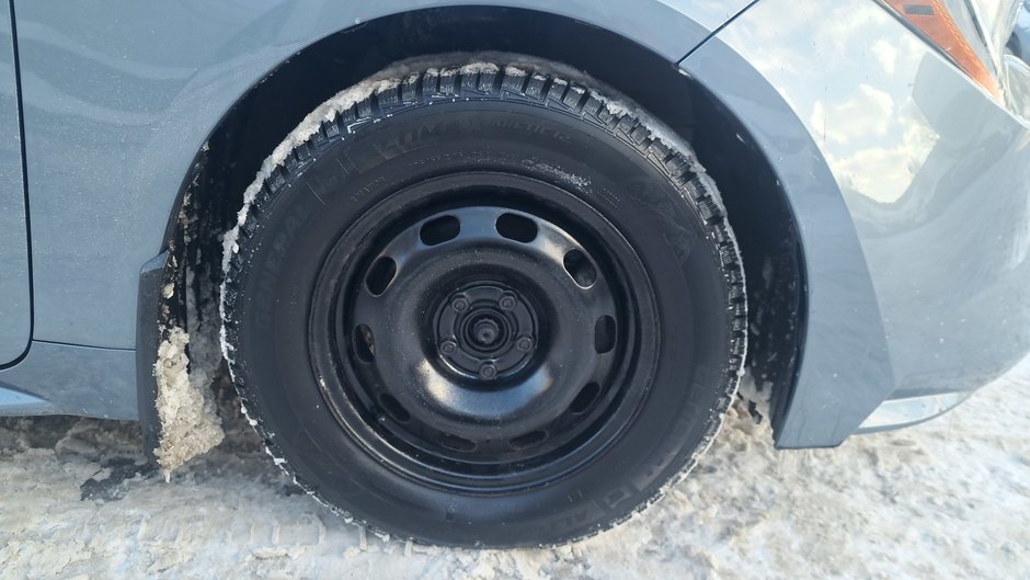 2021 Toyota Corolla LE-27