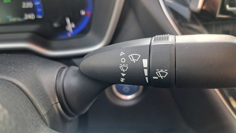 Toyota Corolla Hybrid 2021-13