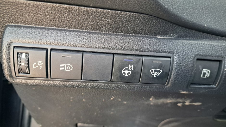 Toyota Corolla Hybrid 2021-23