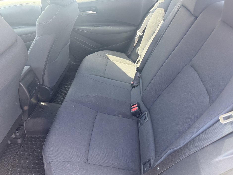 Toyota Corolla LE 2021-8