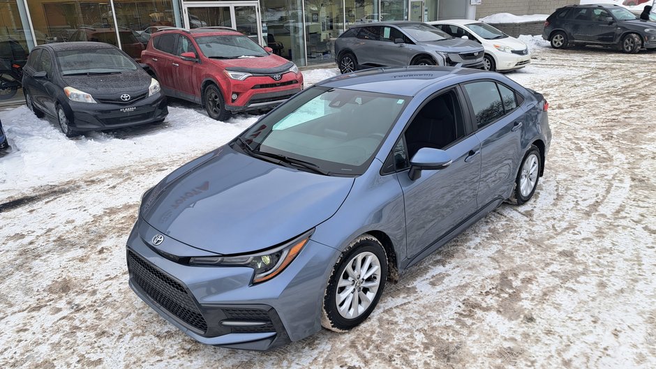 Toyota Corolla SE 2022-36