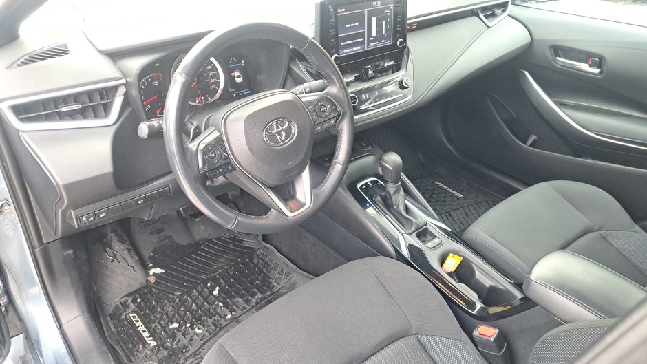 Toyota Corolla SE 2022-9