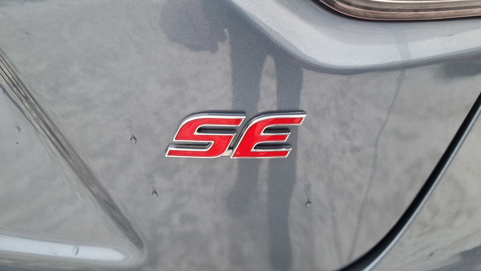 Toyota Corolla SE 2022-32