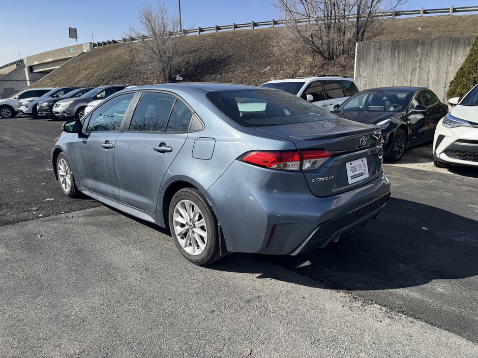 Toyota Corolla SE CVT 2022-4